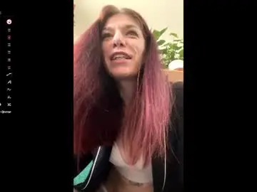 Cheerful_fox  live sex cam