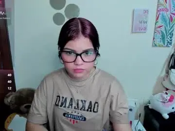 Emma_boo_  live sex cam