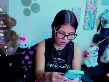 Emma_boo_  live sex cam