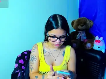 Emma_boo_  live sex cam