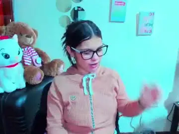 Emma_boo_  live sex cam