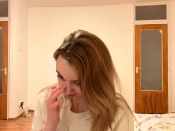 Geniepaskell  live sex cam