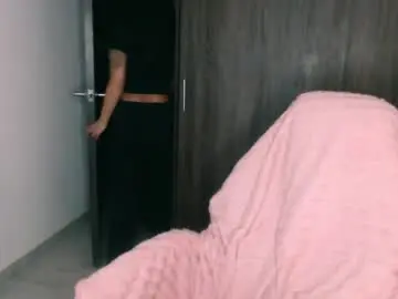 Giny_bean  live sex cam