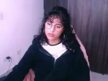 Giny_bean  live sex cam