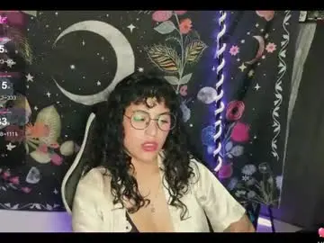 Giny_bean  live sex cam