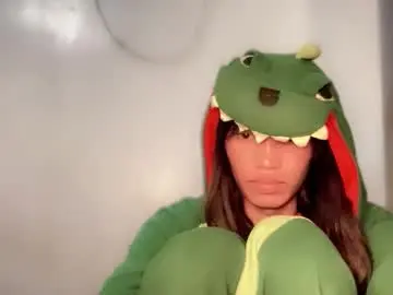 Itsmeyourgirl_philopoiter  live sex cam