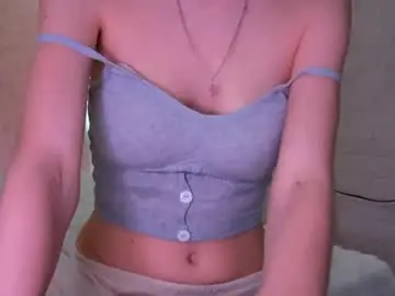 Kattienoggle  live sex cam