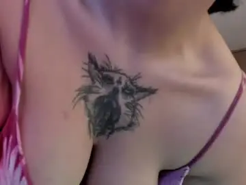Lucy_liww  live sex cam