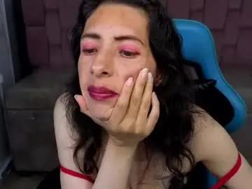 Roxxe_monrrow_b  live sex cam