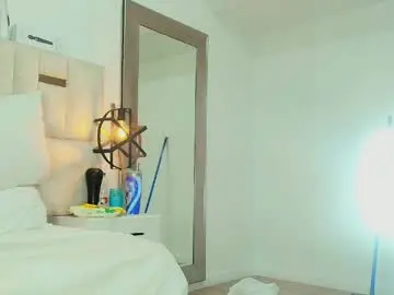 Sara_bigass__  live sex cam