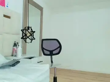 Sara_bigass__  live sex cam