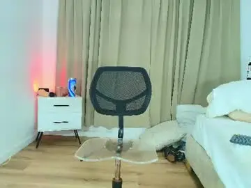 Sara_bigass__  live sex cam