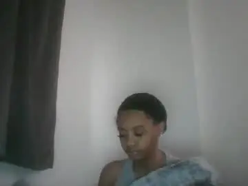Secrets333  live sex cam