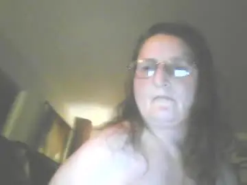 Suzieq2025  live sex cam
