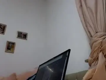 Wondergirl_68  live sex cam