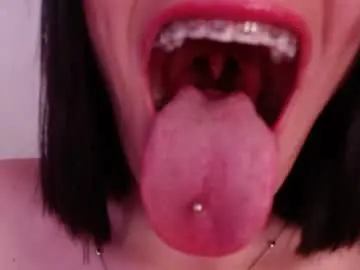 Adri_velvet  live sex cam
