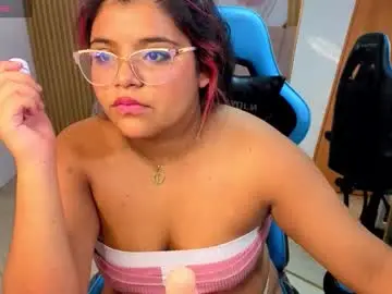 Alice_b_  live sex cam