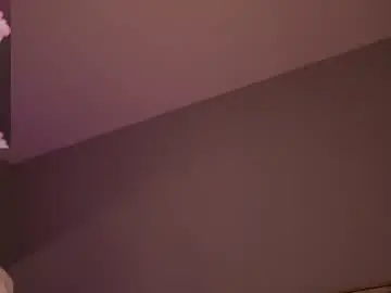Flirty_fawn  live sex cam
