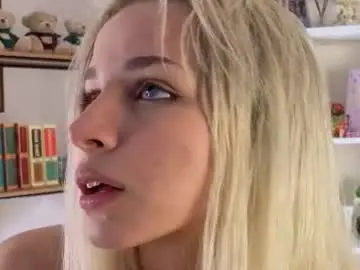 Hadleybone  live sex cam