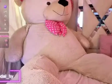 Kenndal_tay  live sex cam