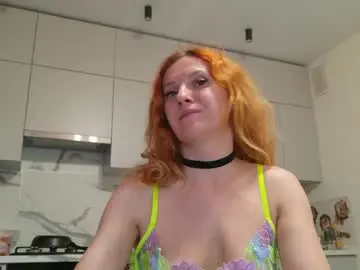 Ladybigsmile  live sex cam