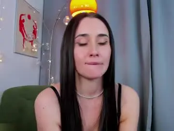 Melwithlove  live sex cam