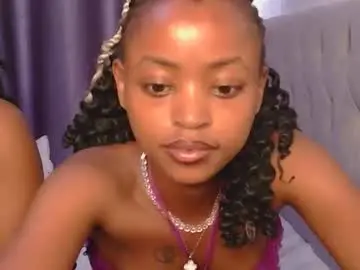 Naylah18  live sex cam