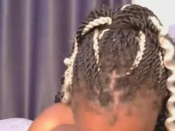 Naylah18  live sex cam