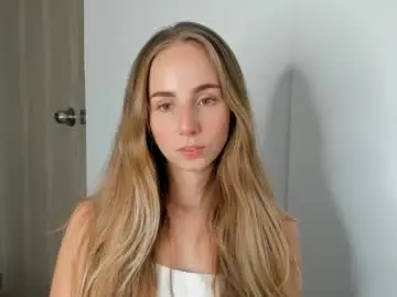 Oliviaprada1  live sex cam