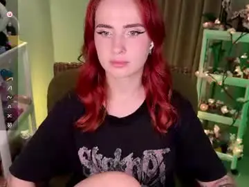 Shyfoxxxy  live sex cam