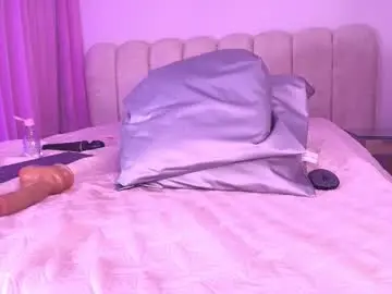 Zenda_belov  live sex cam