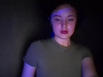 Ciaoo_bella  live sex cam