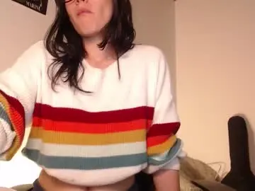 Gaitan4  live sex cam