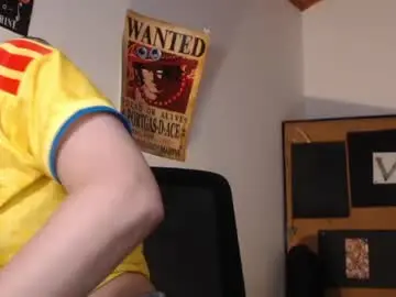 Gaitan4  live sex cam