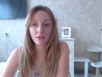 Hellokittykaty  live sex cam