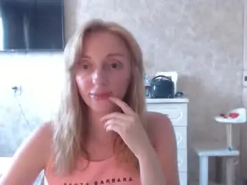 Hellokittykaty  live sex cam