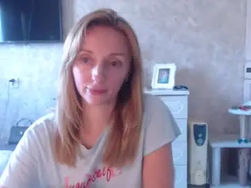 Hellokittykaty  live sex cam