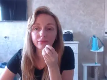 Hellokittykaty  live sex cam