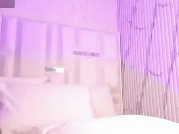 Im_tyra  live sex cam