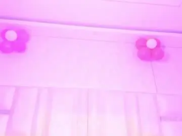 Im_tyra  live sex cam
