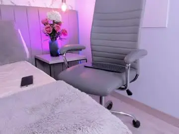 Karlla_brown  live sex cam