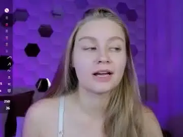 Laura_pudd  live sex cam