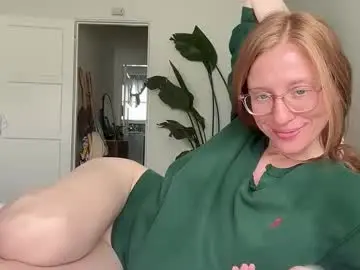 Lunchladyland  live sex cam