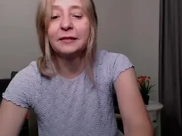 Milanav  live sex cam