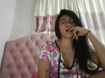 Ninaa_velvett  live sex cam