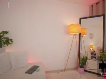 Roxie_gates  live sex cam