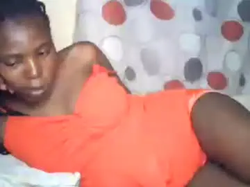 Sexxy_curvy23  live sex cam