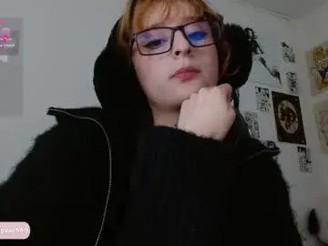 Celesteayase  live sex cam