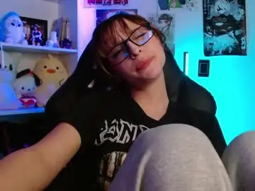 Celesteayase  live sex cam