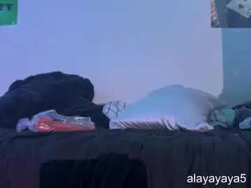 Delululaya  live sex cam